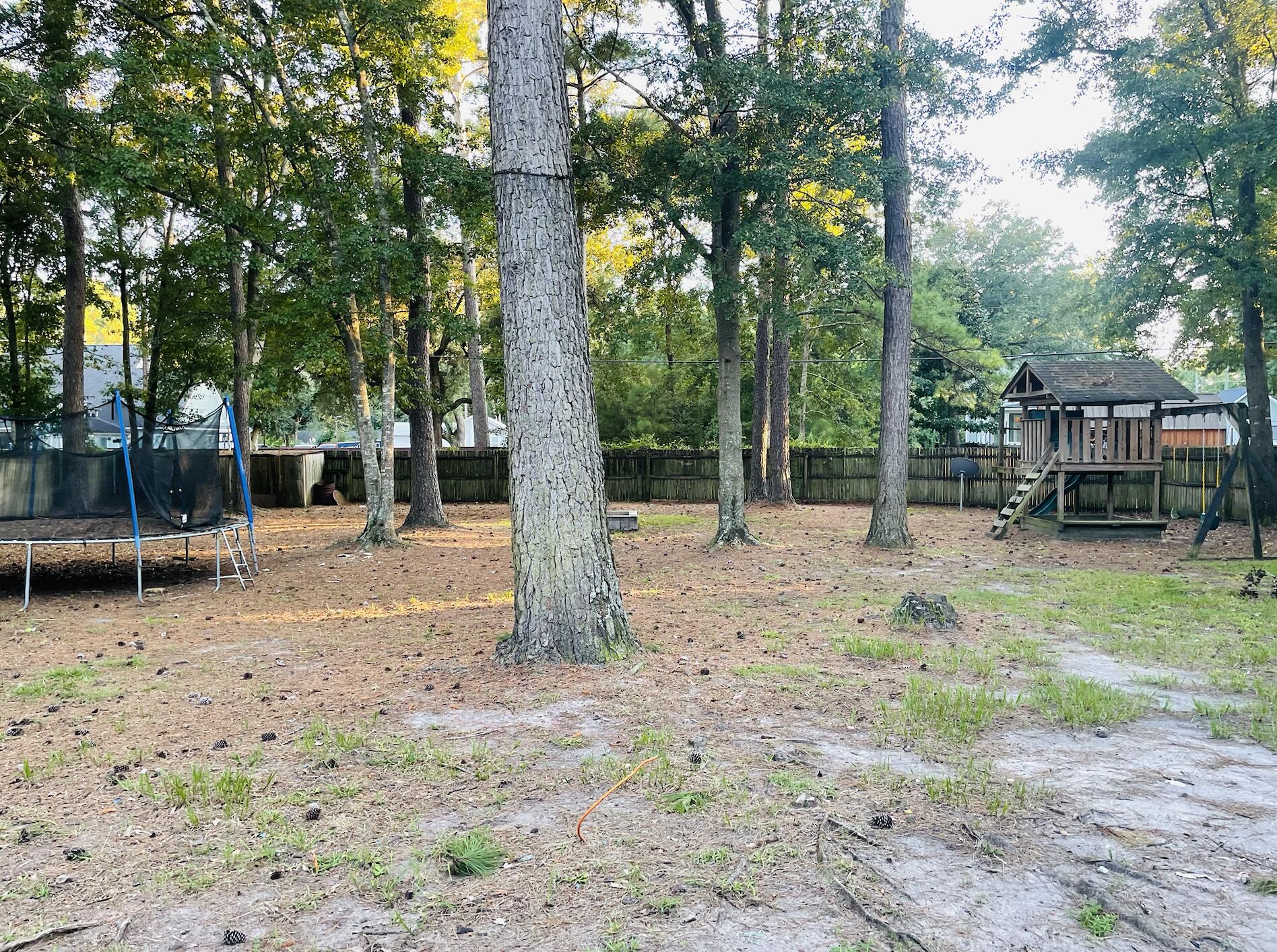 102 Welwyn Road Summerville, SC 29485 - Photo 17 of 19 Screen Shot 2025-09-13 at 10.39.51 PM