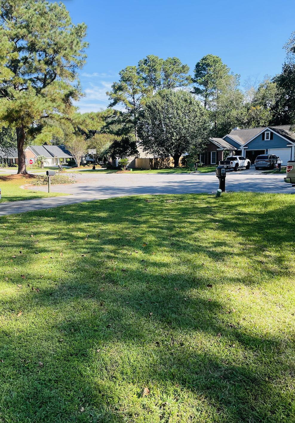 102 Welwyn Road Summerville, SC 29485 - Photo 19 of 19 Screen Shot 2025-09-14 at 12.20.00 PM