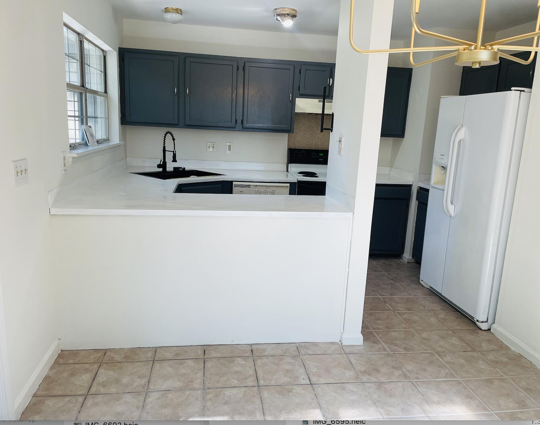 102 Welwyn Road Summerville, SC 29485 - Photo 4 of 19 Screen Shot 2025-09-14 at 12.25.19 PM