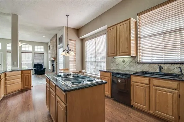 $2,975 | 11017 Knoxville Lane, Frisco, TX 75035