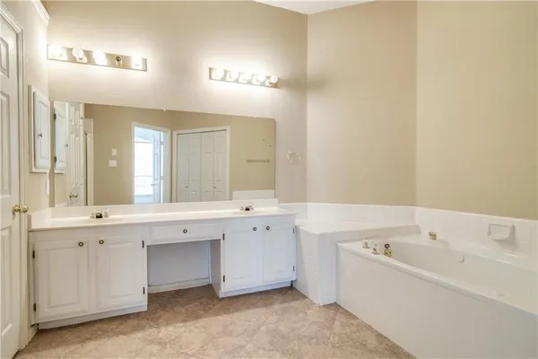$2,975 | 11017 Knoxville Lane, Frisco, TX 75035