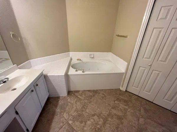 $2,975 | 11017 Knoxville Lane, Frisco, TX 75035