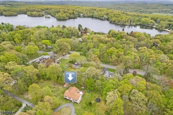 $590,000 | 4 Grove Street, Newton, NJ 07860