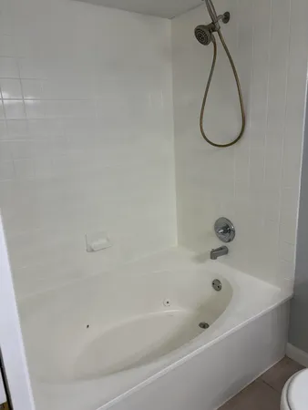 $2,400 | 8165 Severn Drive, Unit D, Boca Raton, FL 33433