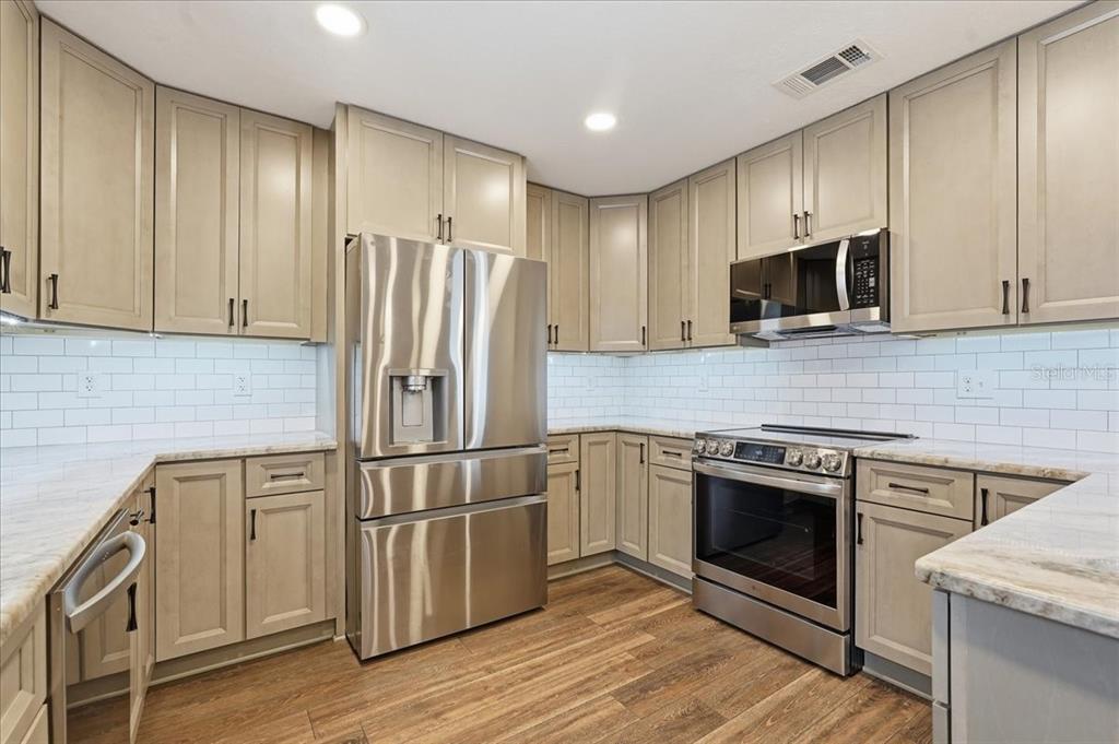 6464 Toledo Road Spring Hill, FL 34606 - Photo 14 of 57 Gallery Image 14