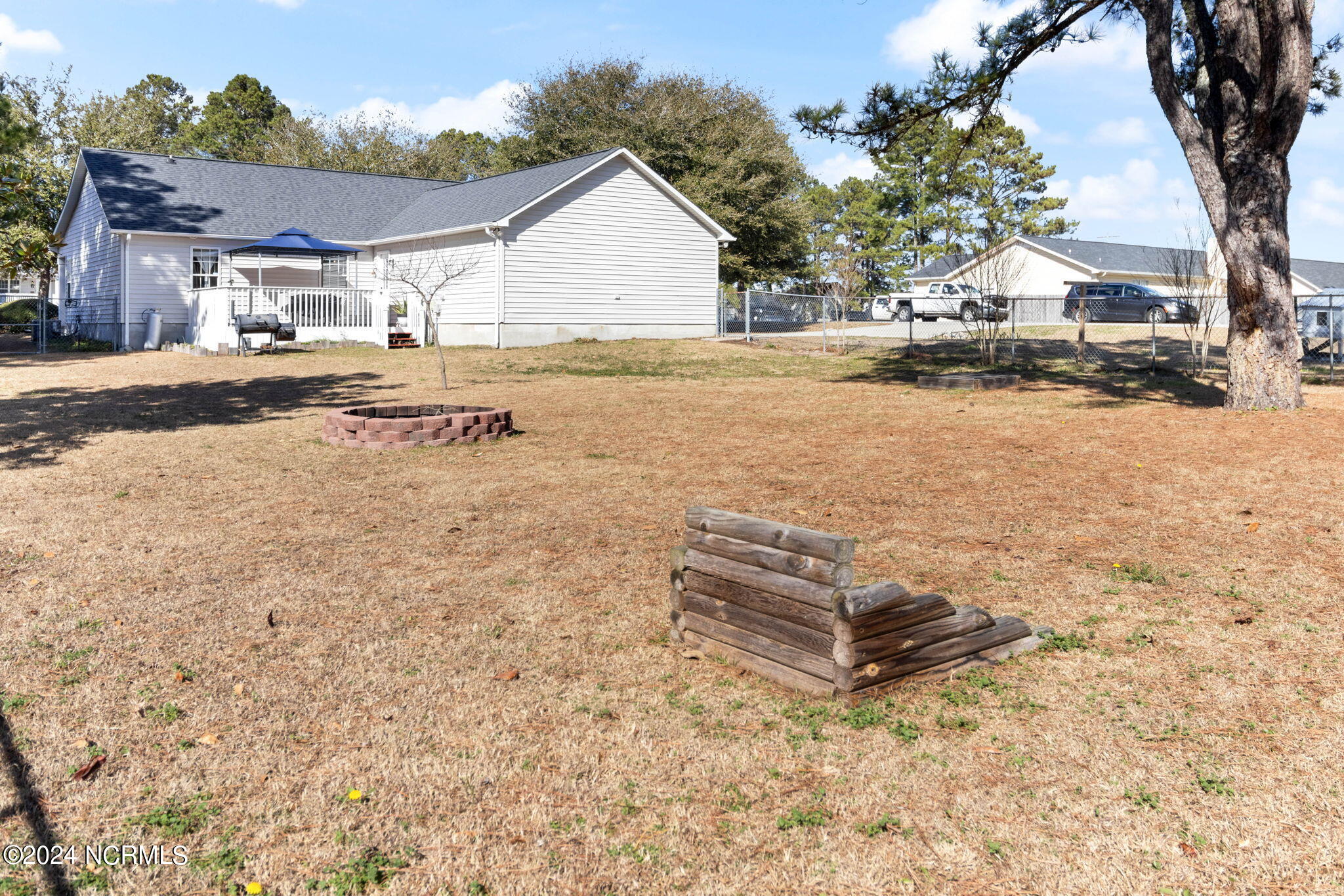 202 Core Road Richlands, NC 28574 - Photo 30 of 40 27-web-or-mls-IMG_2211