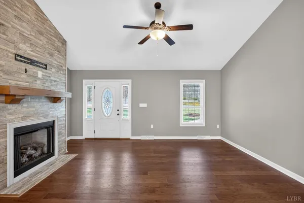 $459,000 | 1722 Country Club Road, Appomattox, VA 24522