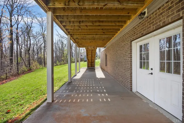 $459,000 | 1722 Country Club Road, Appomattox, VA 24522
