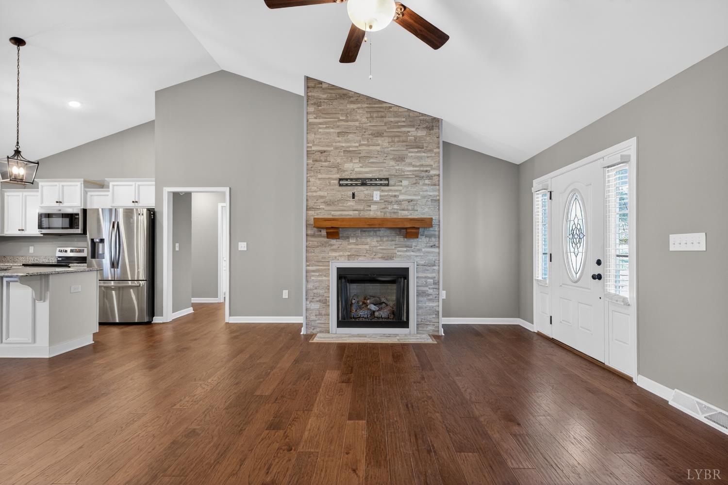 1722 Country Club Road Appomattox, VA 24522 - Photo 5 of 51