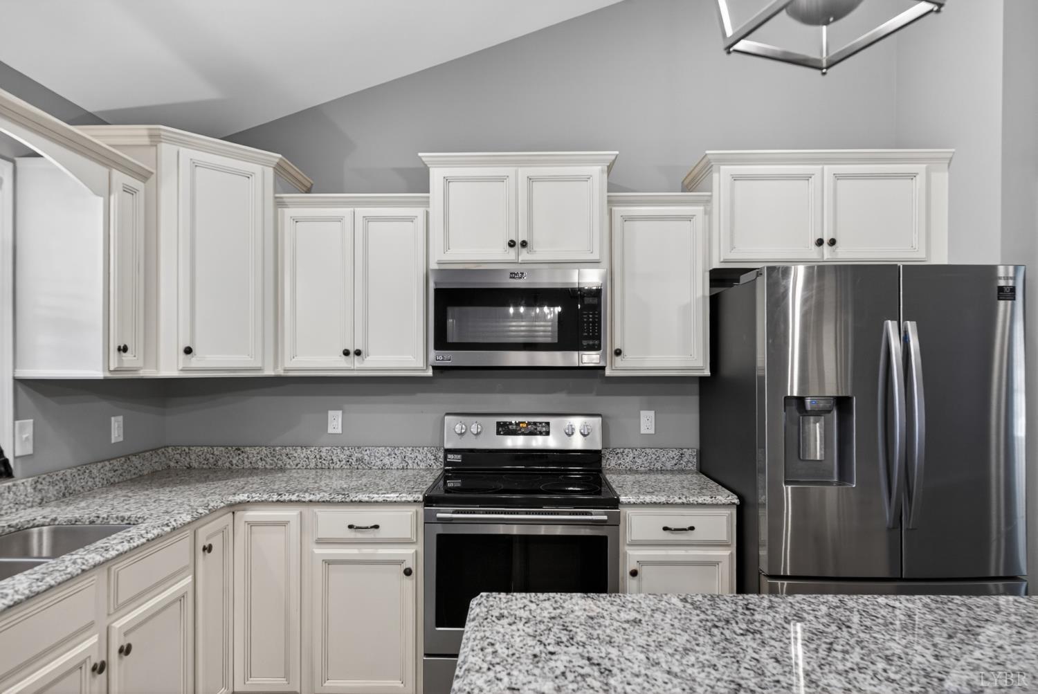 1722 Country Club Road Appomattox, VA 24522 - Photo 10 of 51