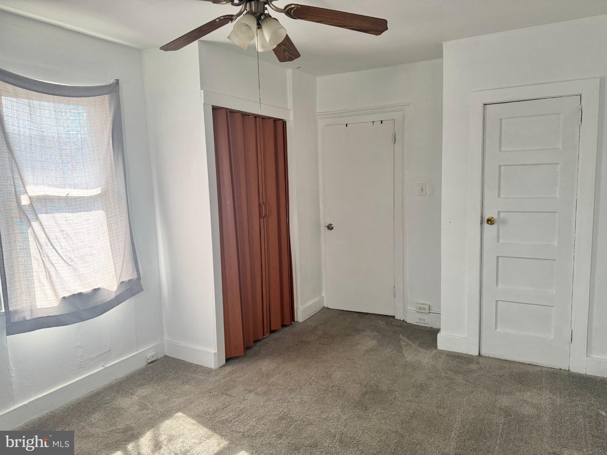 6919 Rising Sun Avenue Philadelphia, PA 19111 - Photo 5 of 6 Gallery Image 5