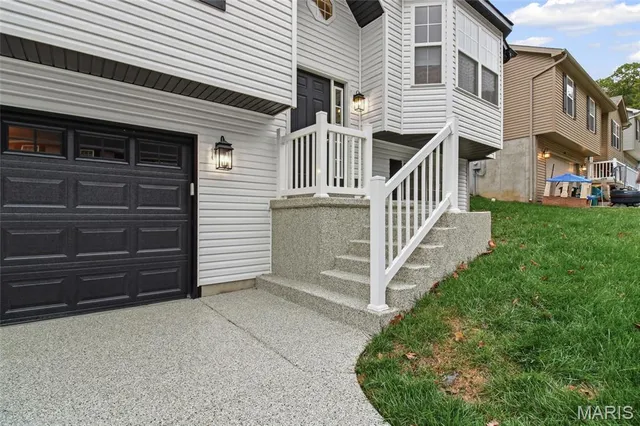 $285,000 | 1766 Cherry Blossom Court, Pevely, MO 63070