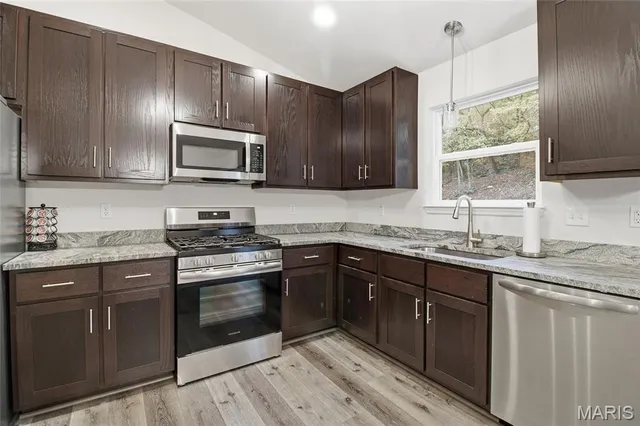 $285,000 | 1766 Cherry Blossom Court, Pevely, MO 63070