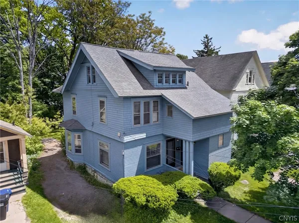 $349,000 | 825 Sumner Avenue, Unit 27, Syracuse, NY 13210