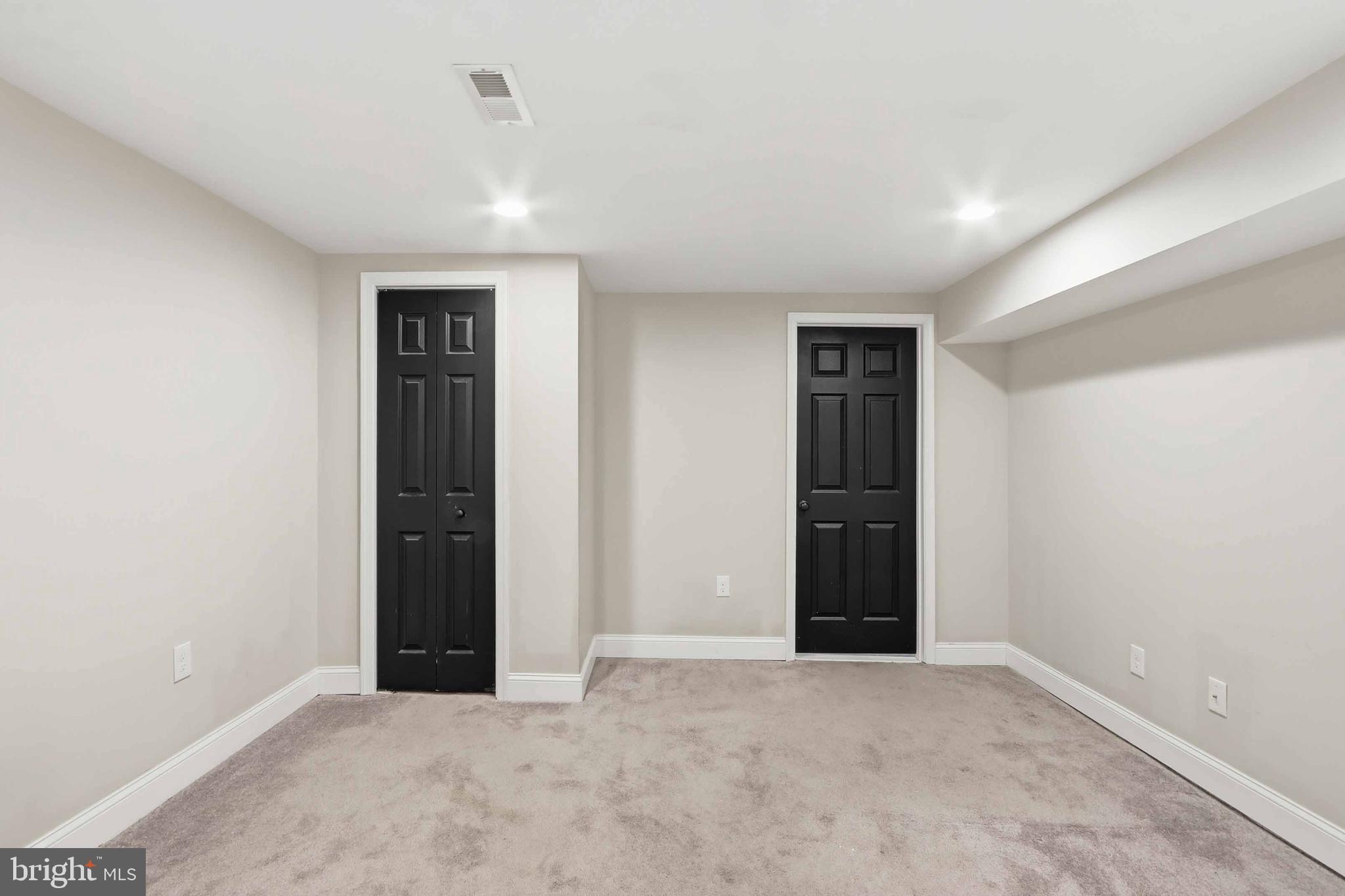 3540 Keswick Road Baltimore, MD 21211 - Photo 29 of 41 an empty room with closet area