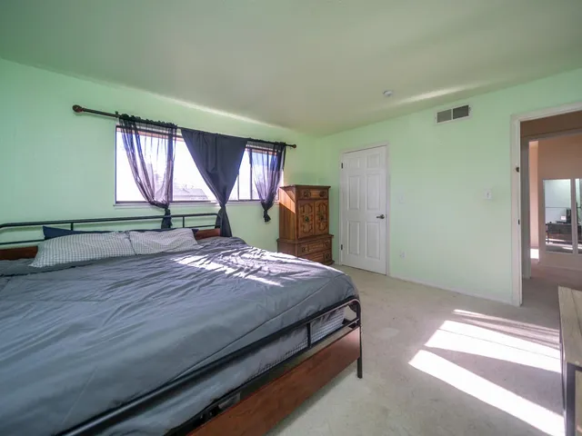 $320,000 | 17 West Lancaster Drive, Stockton, CA 95207