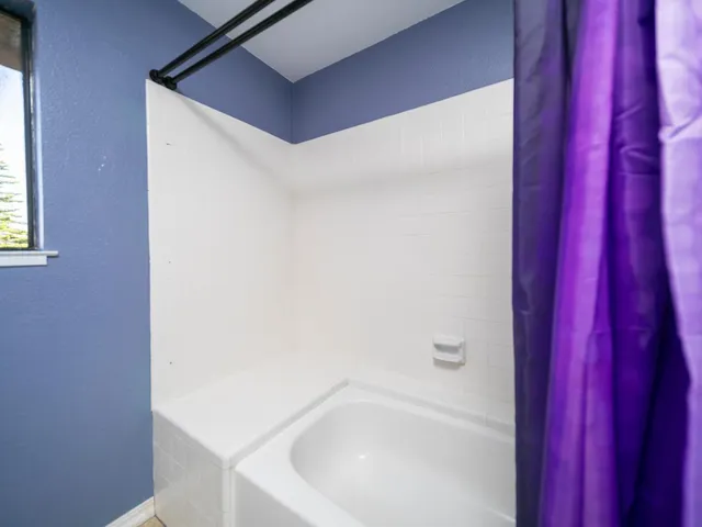 $320,000 | 17 West Lancaster Drive, Stockton, CA 95207