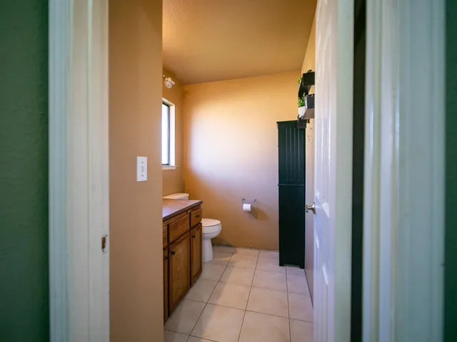 $320,000 | 17 West Lancaster Drive, Stockton, CA 95207