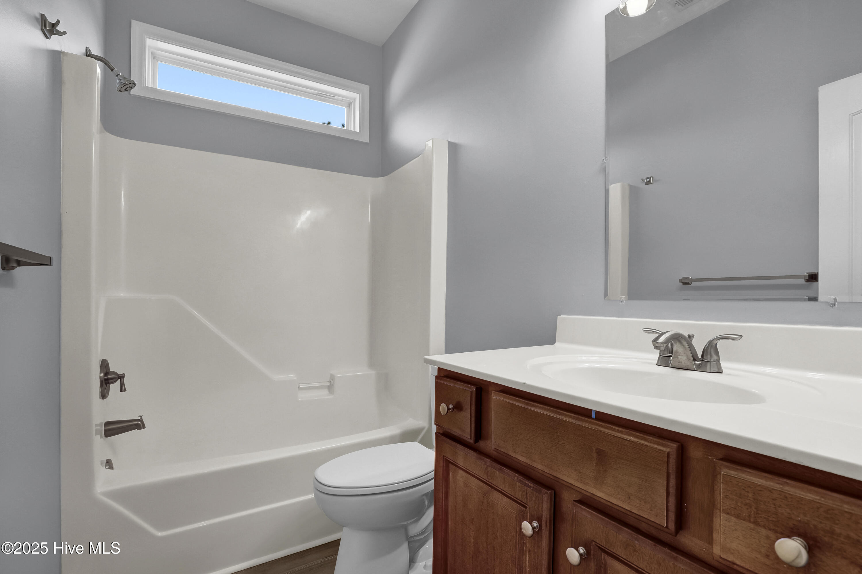 120 Boysenberry Fields Road Maple Hill, NC 28454 - Photo 14 of 23 Hallway Bath