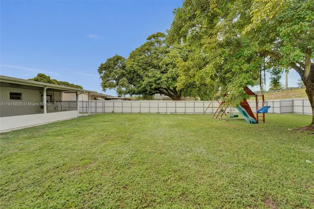 $3,000 | 6283 Sherman Street, Unit 6283, Hollywood, FL 33024