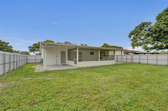 $3,000 | 6283 Sherman Street, Unit 6283, Hollywood, FL 33024