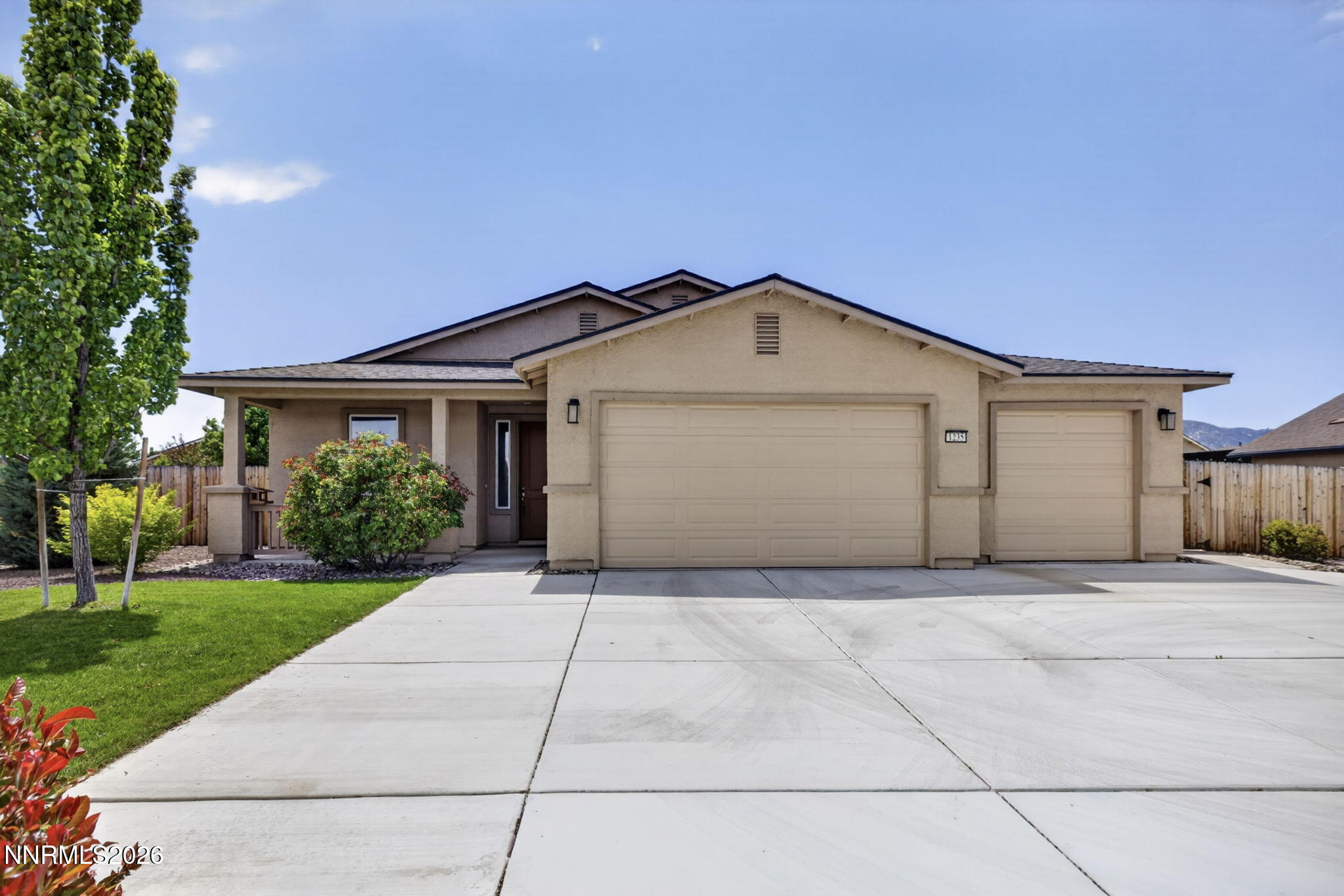 2-web-or-mls-1235 Heybourne-2
