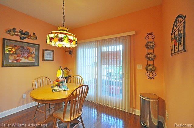 24875 Reeds Pointe Drive Novi, MI 48374 - Photo 5 of 25 5_BreakfastNook.jpg