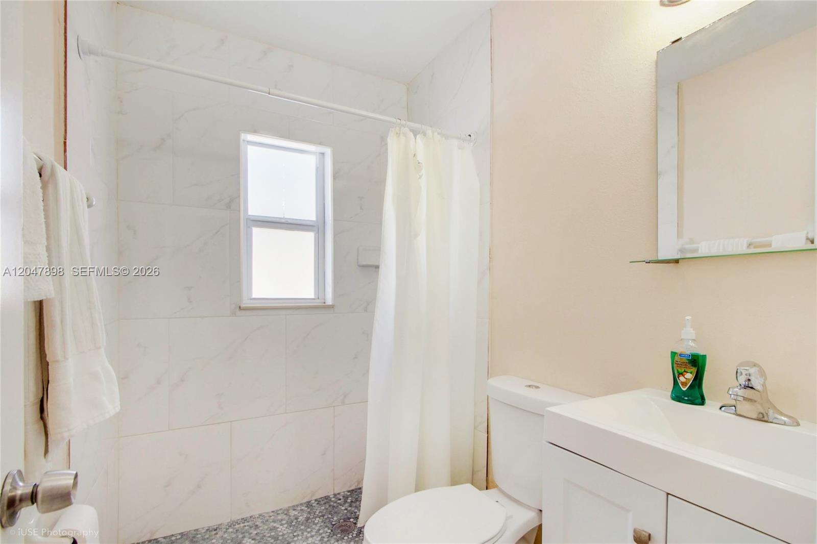 518 Southwest 7th Avenue, Unit 520 Miami, FL 33130 - Photo 4 of 12