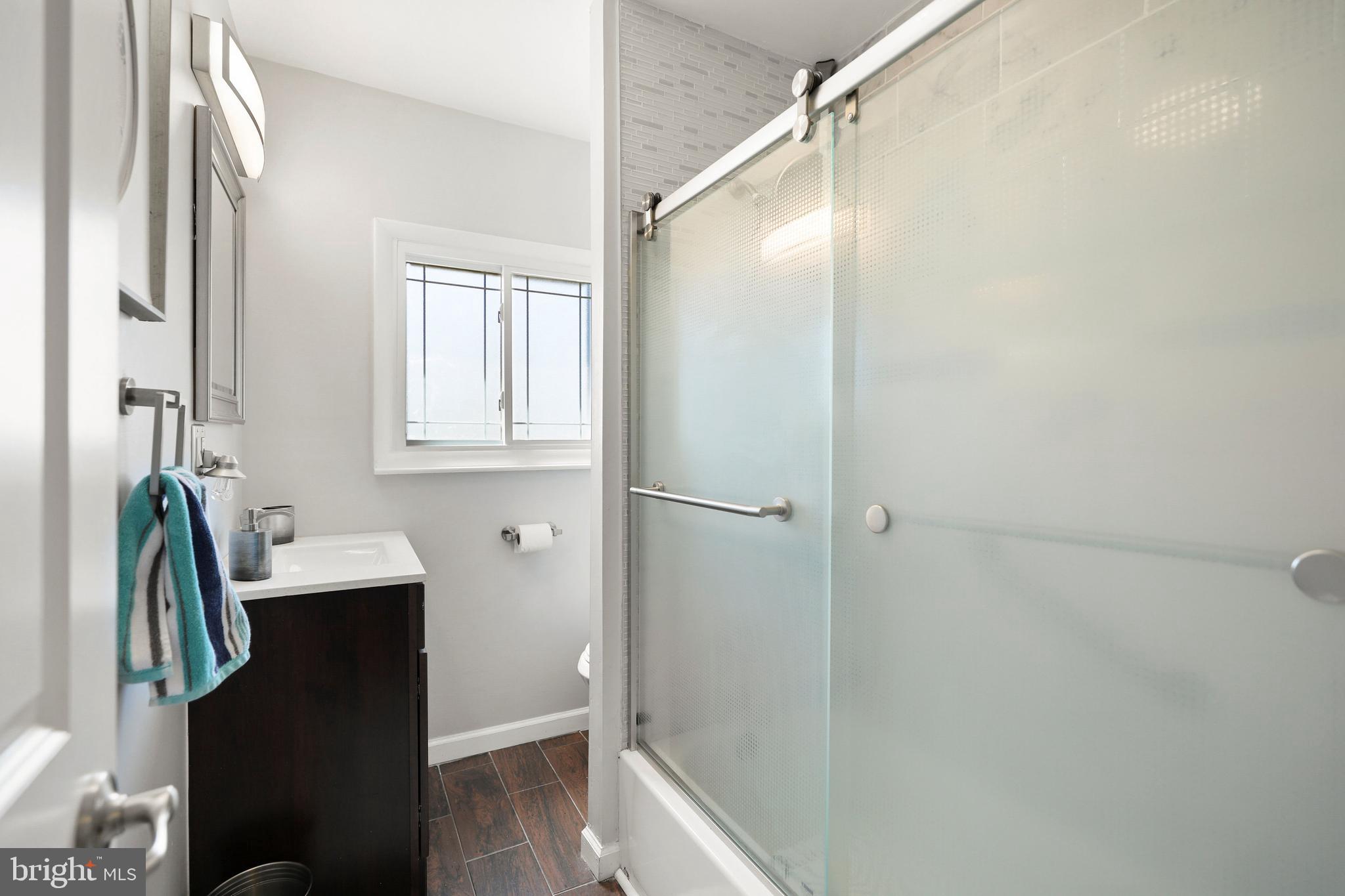 332 Yale Road Pemberton, NJ 08068 - Photo 13 of 33 Full Bathroom