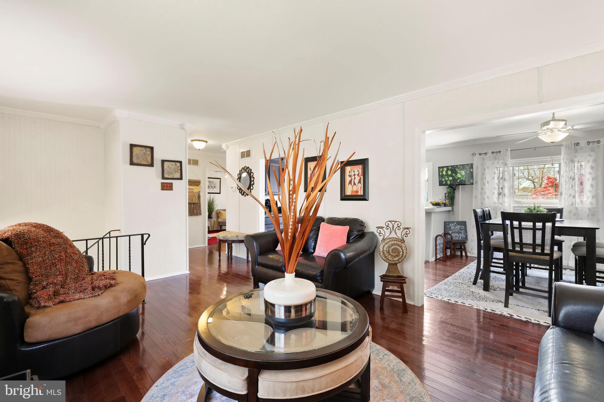 332 Yale Road Pemberton, NJ 08068 - Photo 2 of 33 Yale - Living Room
