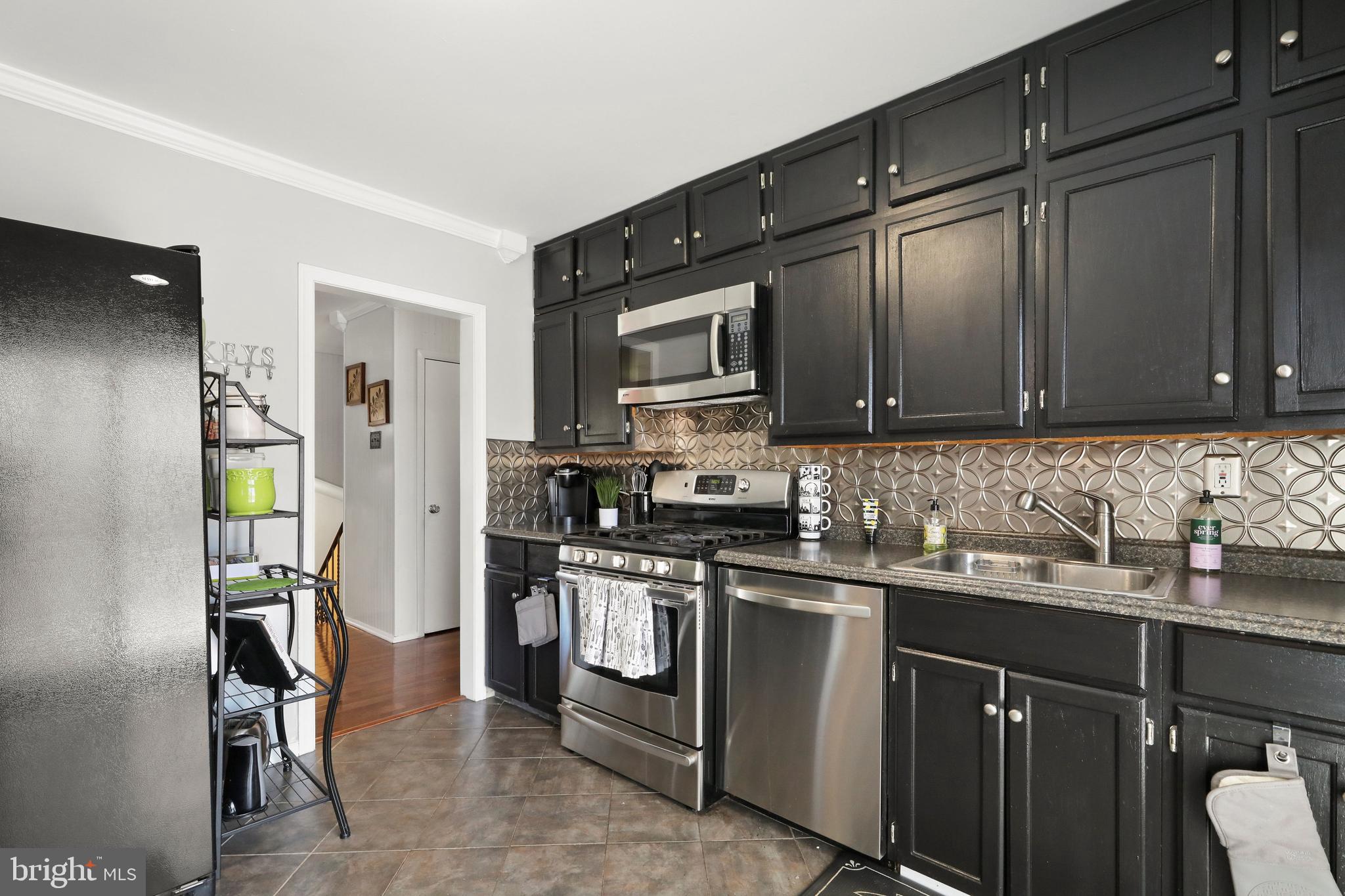 332 Yale Road Pemberton, NJ 08068 - Photo 10 of 33 Kitchen View