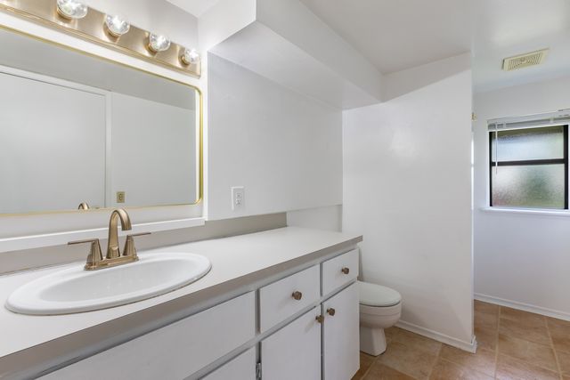 $950,000 | 74-839 Uluaoa Street, Kailua-Kona, HI 96740