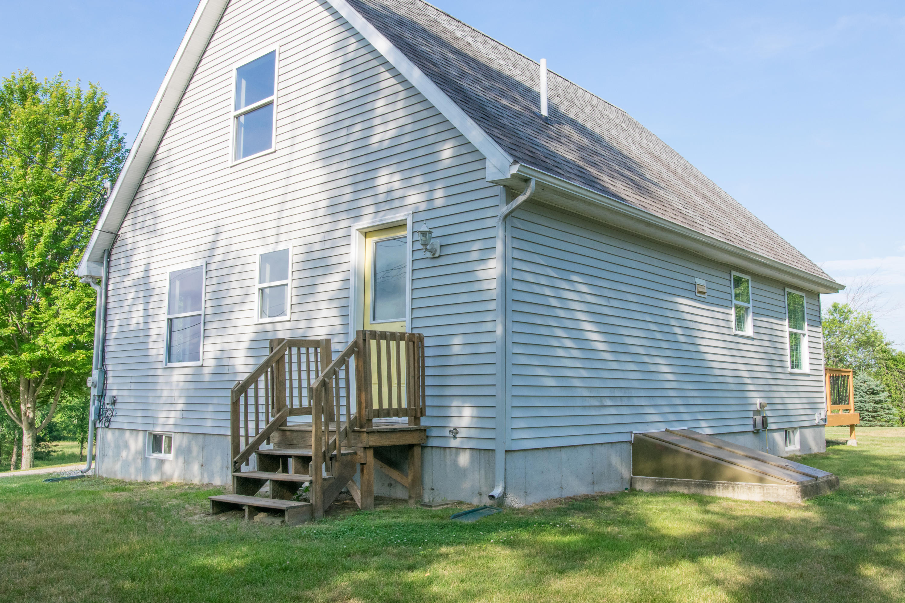515 Lisbon Road Sabattus, ME 04280 - Photo 21 of 32 Exterior back side