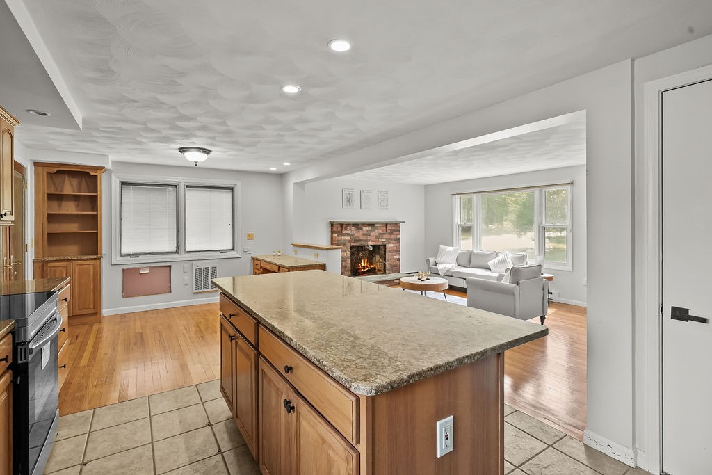 271 William Reynolds Road Exeter, RI 02822 - Photo 9 of 37