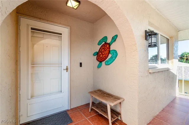 $268,000 | 4321 Country Club Boulevard, Unit 207, Cape Coral, FL 33904