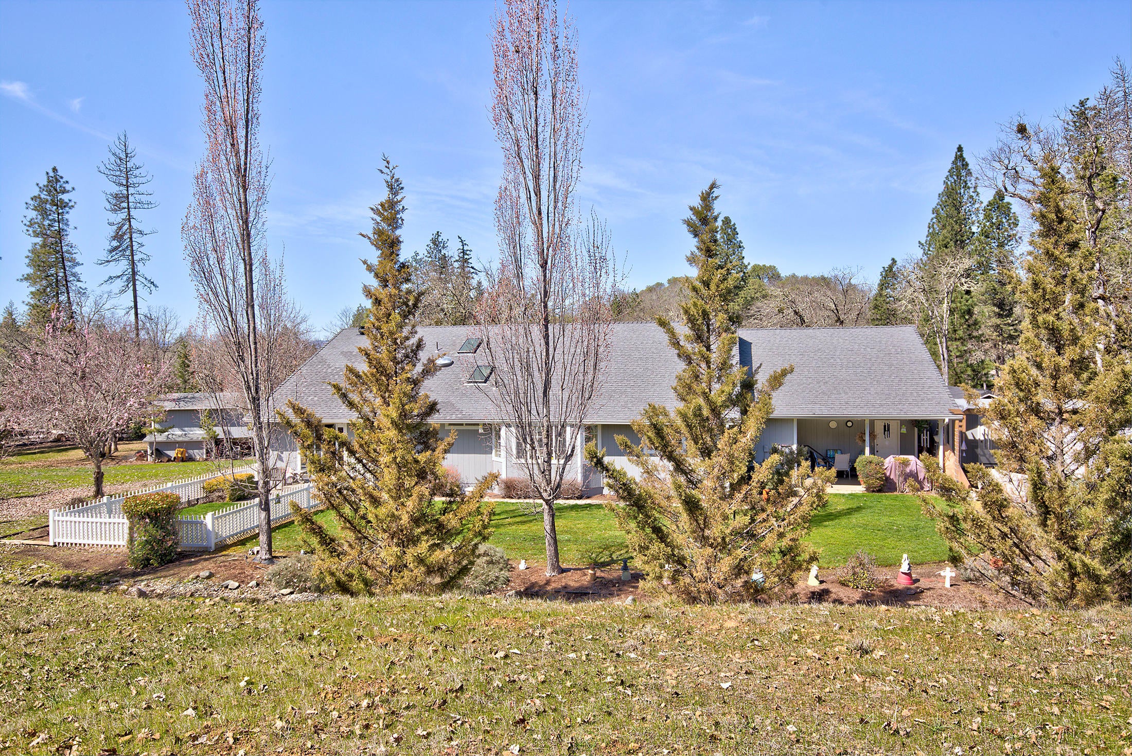 415 Castle Creek Road Grants Pass, OR 97526 - Photo 36 of 48 Castle Creek040