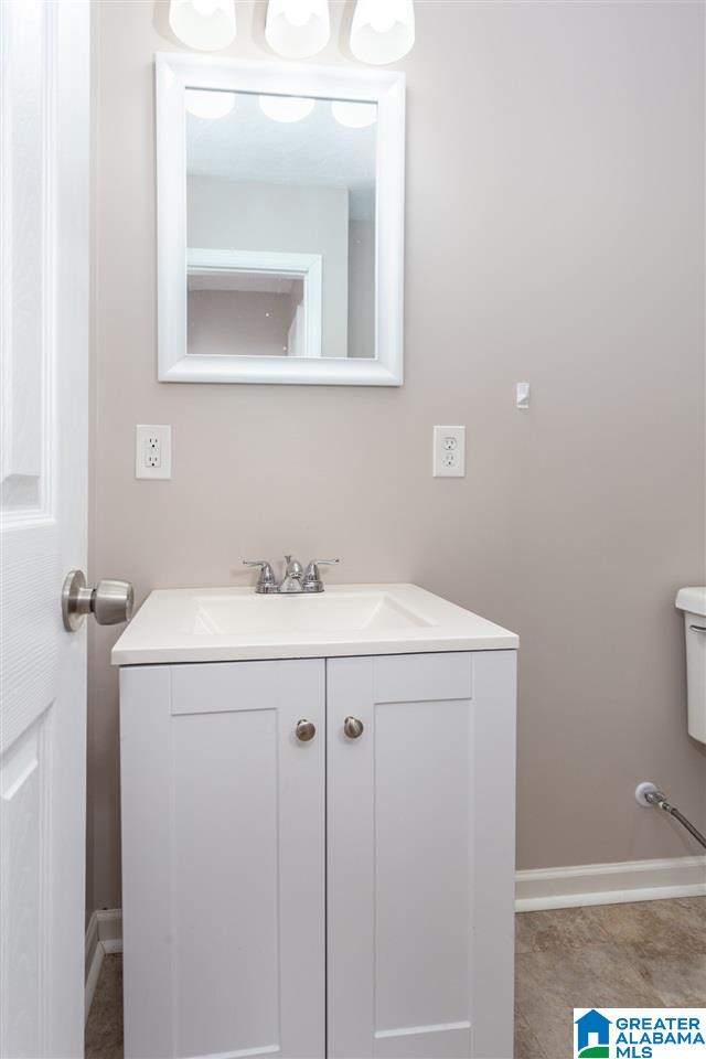 909 County Line Road Oxford, AL 36203 - Photo 17 of 37