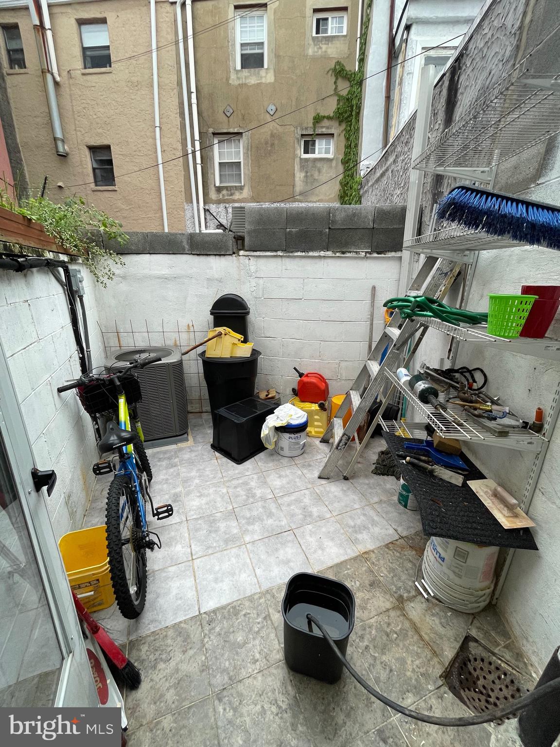 813 Federal Street Philadelphia, PA 19147 - Photo 28 of 28 a view of a patio with table and chairs potted plants