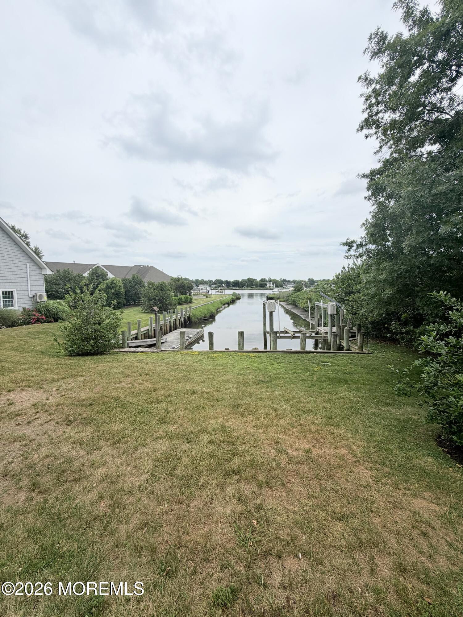 68 Goose Neck Point Road Oceanport, NJ 07757 - Photo 6 of 32 IMG_2826