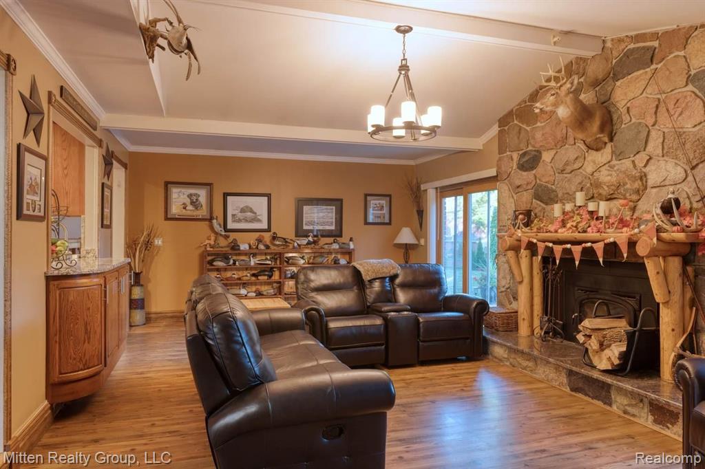 856 Spartan Drive Rochester Hills, MI 48309 - Photo 9 of 32