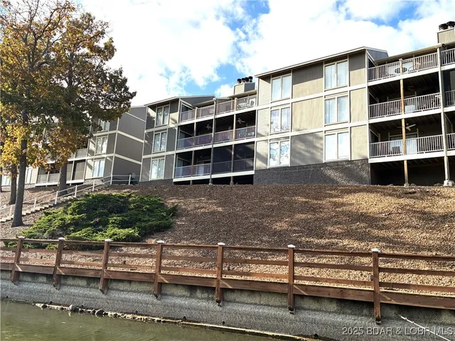 $285,000 | 611 Lazy Days Road, Unit B12, Osage Beach, MO 65065