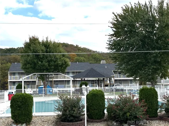 $285,000 | 611 Lazy Days Road, Unit B12, Osage Beach, MO 65065