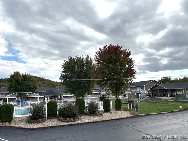 $285,000 | 611 Lazy Days Road, Unit B12, Osage Beach, MO 65065