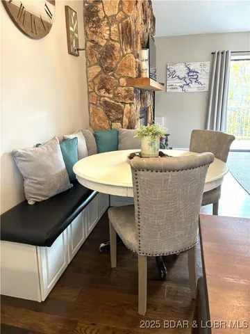 $285,000 | 611 Lazy Days Road, Unit B12, Osage Beach, MO 65065