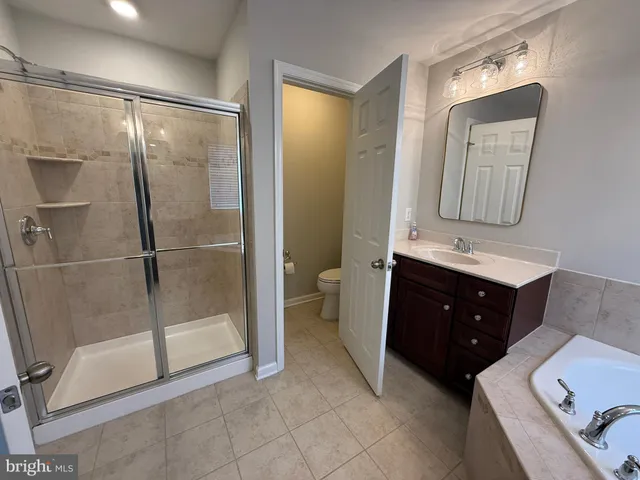 $2,950 | 25215 Split Creek Terrace, Chantilly, VA 20152