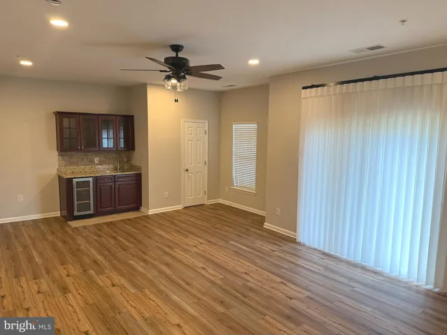 $2,950 | 25215 Split Creek Terrace, Chantilly, VA 20152