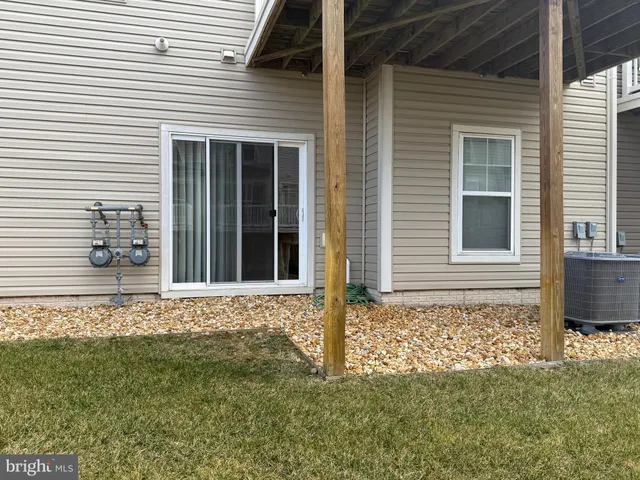 $2,950 | 25215 Split Creek Terrace, Chantilly, VA 20152