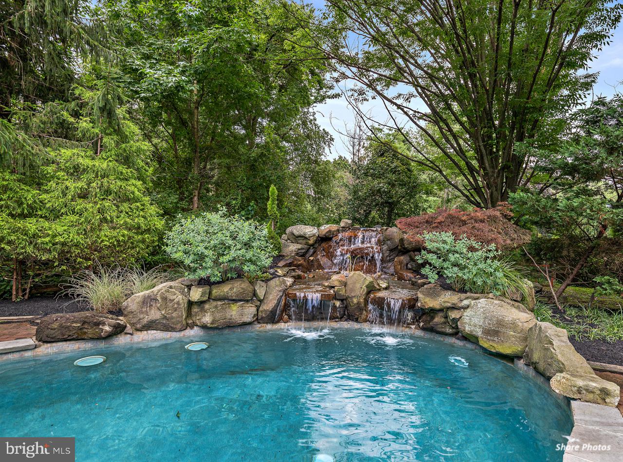520 Bartram Road Moorestown, NJ 08057 - Photo 11 of 77