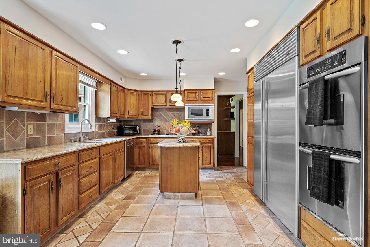 520 Bartram Road Moorestown, NJ 08057 - Photo 17 of 77