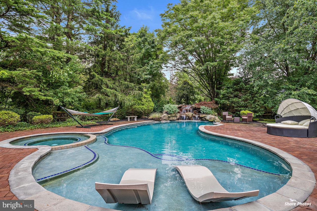 520 Bartram Road Moorestown, NJ 08057 - Photo 9 of 77